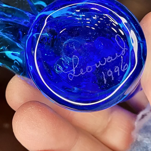 Blue Glass Bird Figurine - Picture 4 of 16